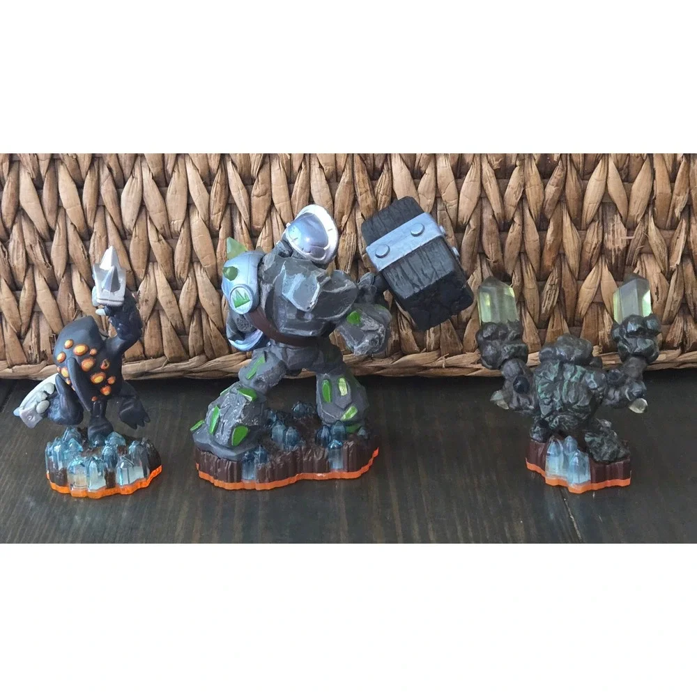 Skylanders Figures Lot of 3 Trap Team Earth Characters Action Figures‎
